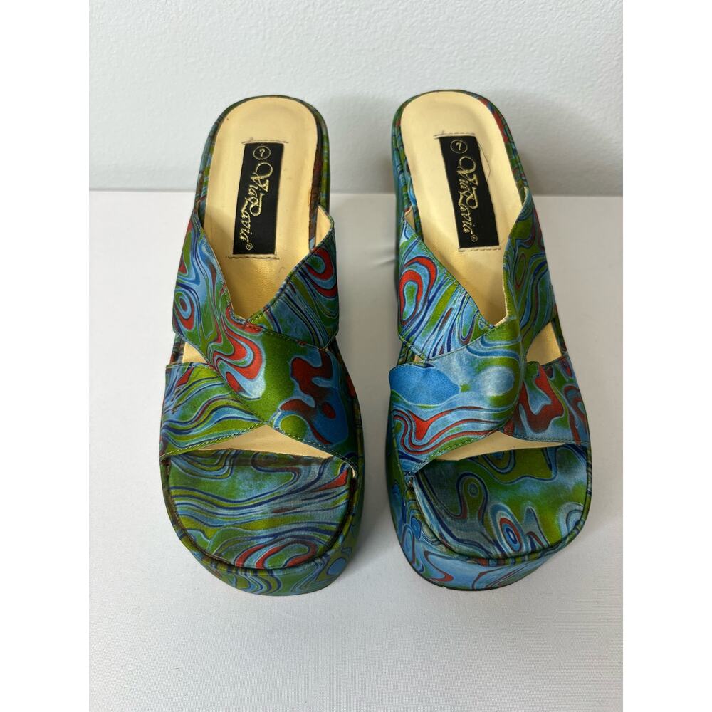 Groovy Platform Heels